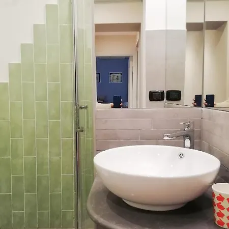 La Casa Del Nespolo, 2 Terrazzi E 2 Bagni In Centro Apartment Naples Exterior photo