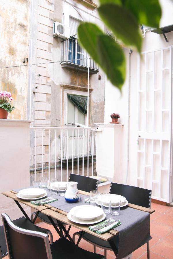 Apartamento La Casa Del Nespolo, 2 Terrazzi E 2 Bagni In Centro Nápoles