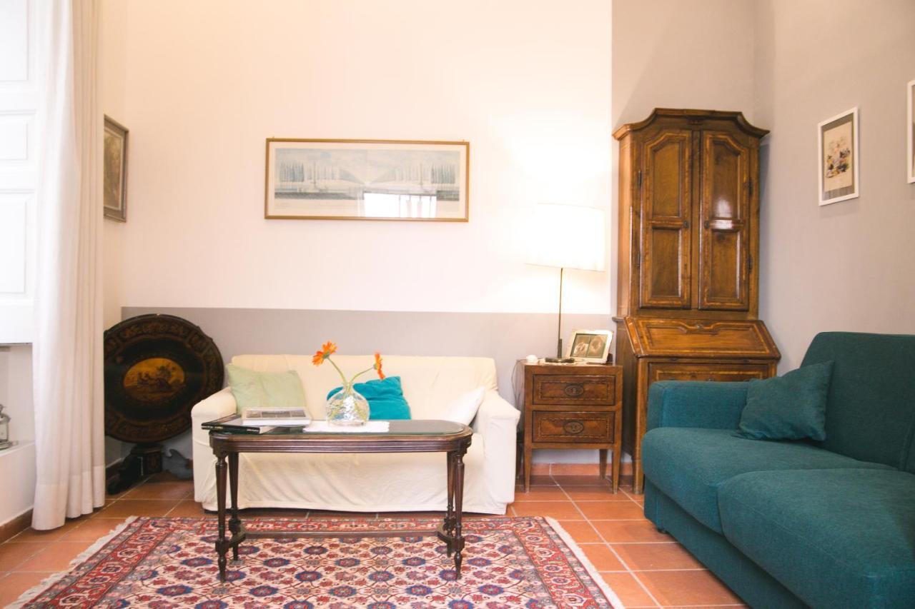 Apartamento La Casa Del Nespolo, 2 Terrazzi E 2 Bagni In Centro *