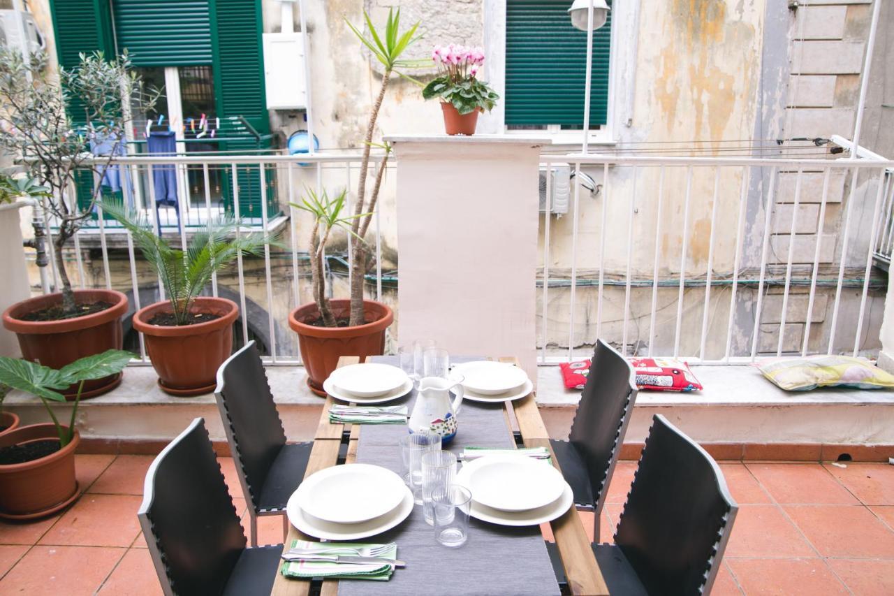 Apartamento La Casa Del Nespolo, 2 Terrazzi E 2 Bagni In Centro