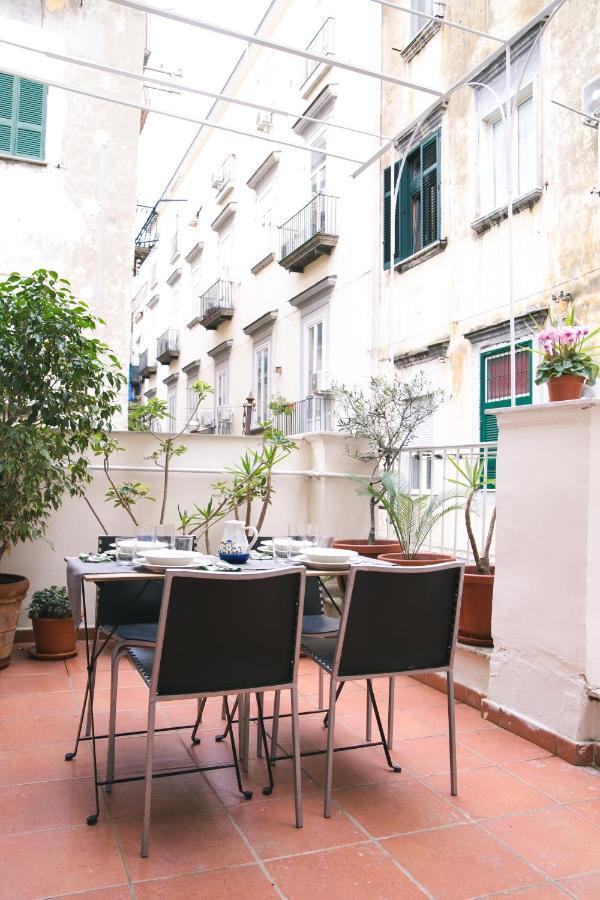 La Casa Del Nespolo, 2 Terrazzi E 2 Bagni In Centro Nápoles